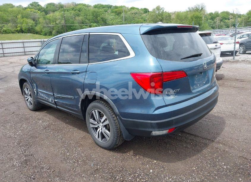 Photo 3 of 2016 Honda Pilot EX (VIN 5FNYF6H39GB095723)