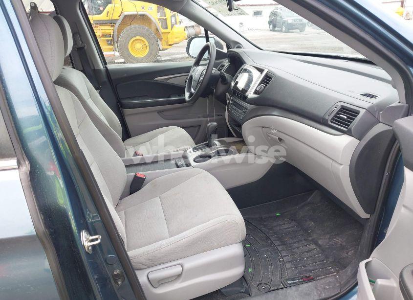 Photo 5 of 2016 Honda Pilot EX (VIN 5FNYF6H39GB095723)