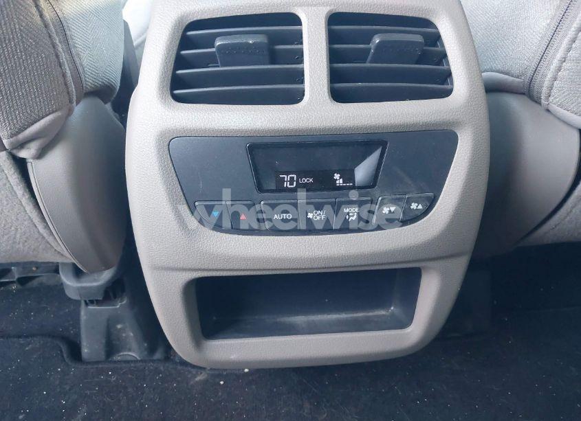 Photo 17 of 2019 Honda Pilot EX (VIN 5FNYF6H39KB036213)