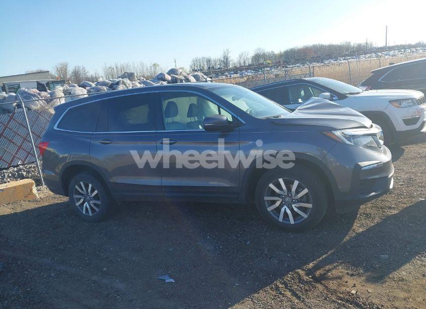 Photo 13 of 2021 Honda Pilot AWD EX (VIN 5FNYF6H39MB008253)