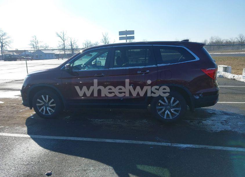Photo 14 of 2021 Honda Pilot AWD EX (VIN 5FNYF6H39MB093403)