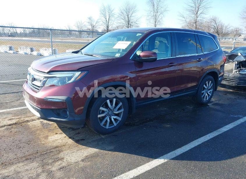 Photo 2 of 2021 Honda Pilot AWD EX (VIN 5FNYF6H39MB093403)
