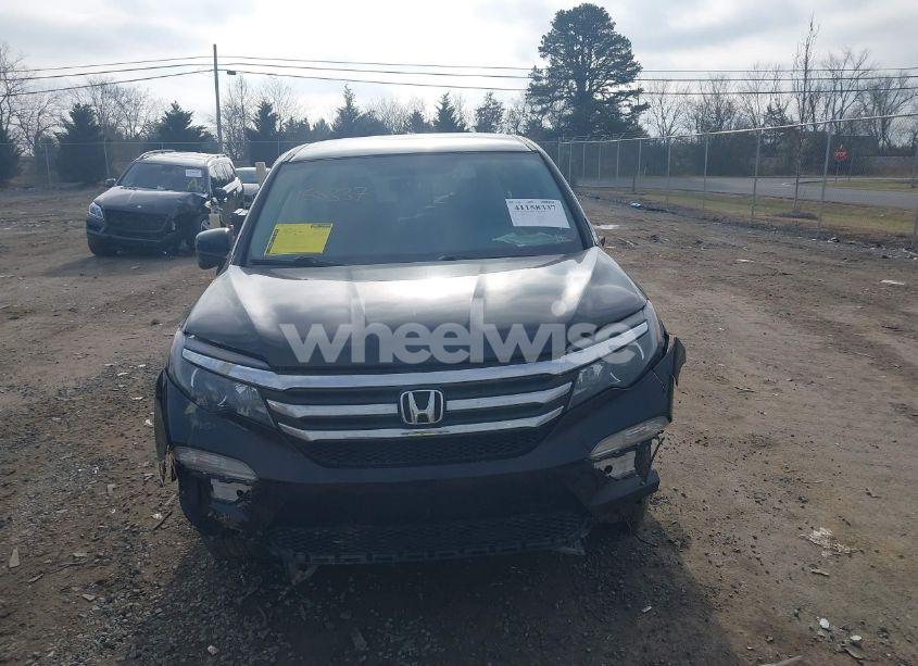 Photo 11 of 2016 Honda Pilot EX (VIN 5FNYF6H3XGB043405)