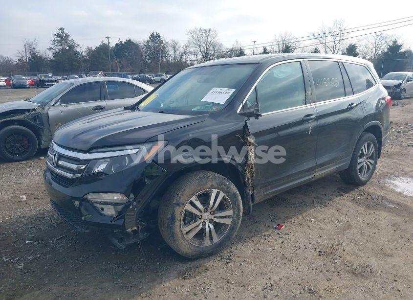 Photo 2 of 2016 Honda Pilot EX (VIN 5FNYF6H3XGB043405)