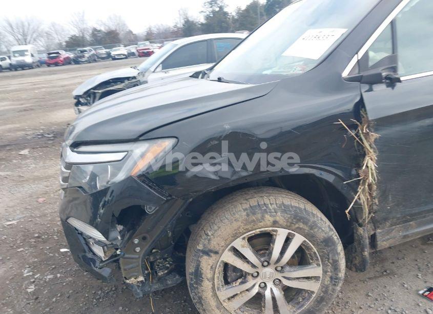 Photo 6 of 2016 Honda Pilot EX (VIN 5FNYF6H3XGB043405)