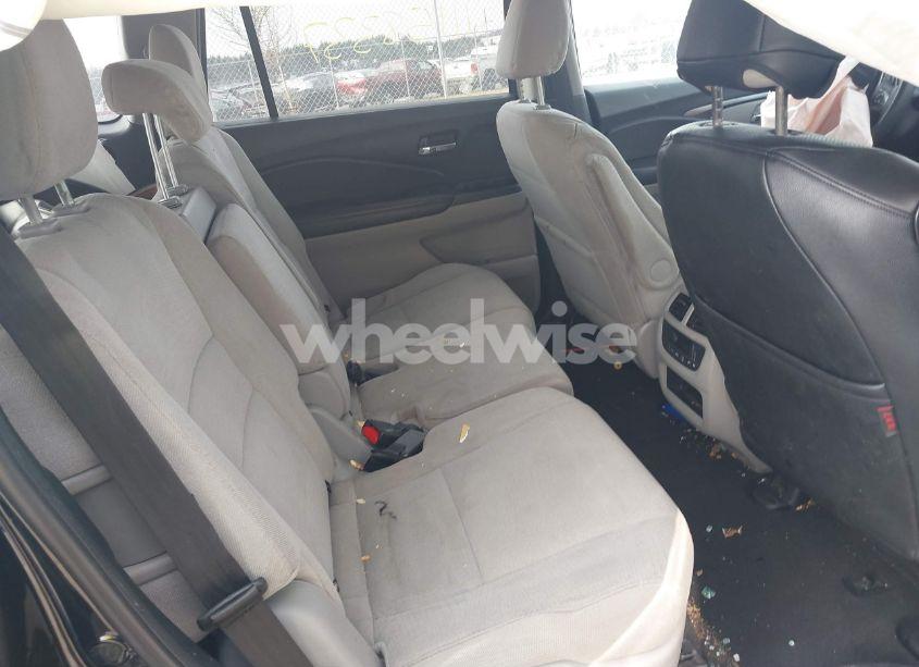 Photo 8 of 2016 Honda Pilot EX (VIN 5FNYF6H3XGB043405)