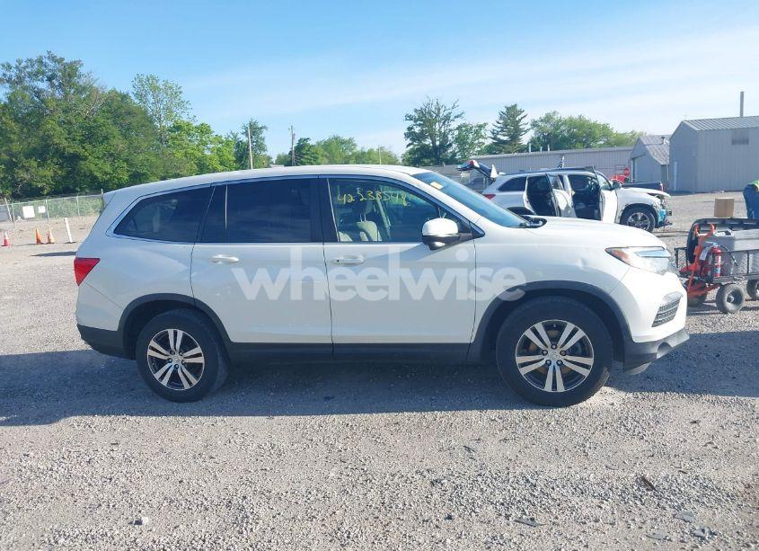 Photo 13 of 2017 Honda Pilot EX (VIN 5FNYF6H3XHB051344)