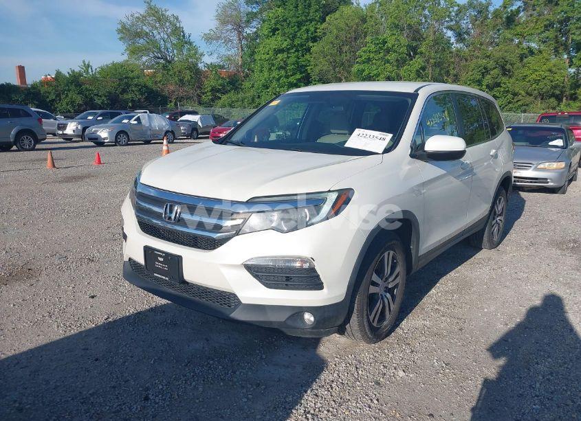Photo 2 of 2017 Honda Pilot EX (VIN 5FNYF6H3XHB051344)