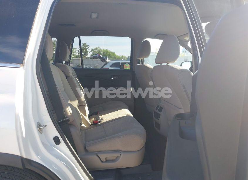 Photo 8 of 2017 Honda Pilot EX (VIN 5FNYF6H3XHB051344)