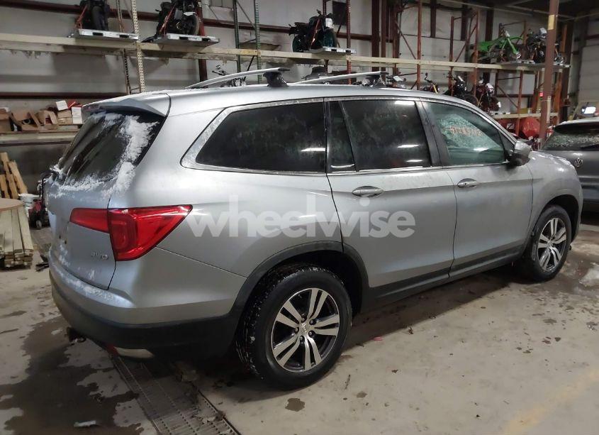 Photo 4 of 2017 Honda Pilot EX (VIN 5FNYF6H3XHB066619)