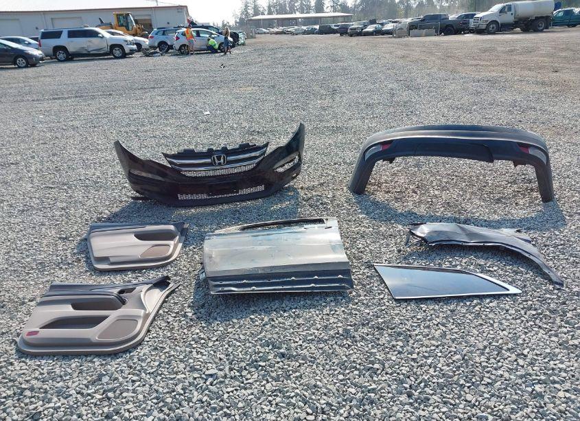 Photo 12 of 2018 Honda Pilot EX (VIN 5FNYF6H3XJB036638)