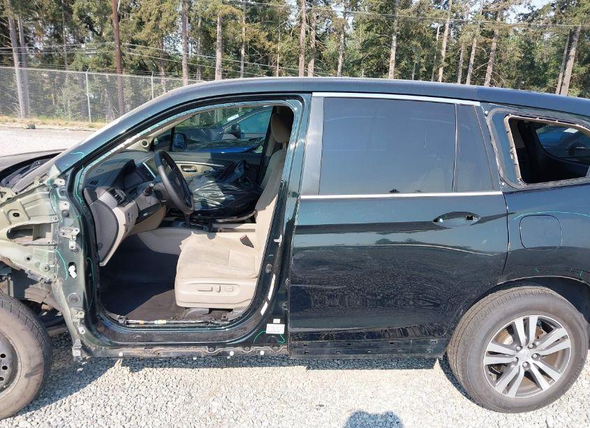 Photo 15 of 2018 Honda Pilot EX (VIN 5FNYF6H3XJB036638)