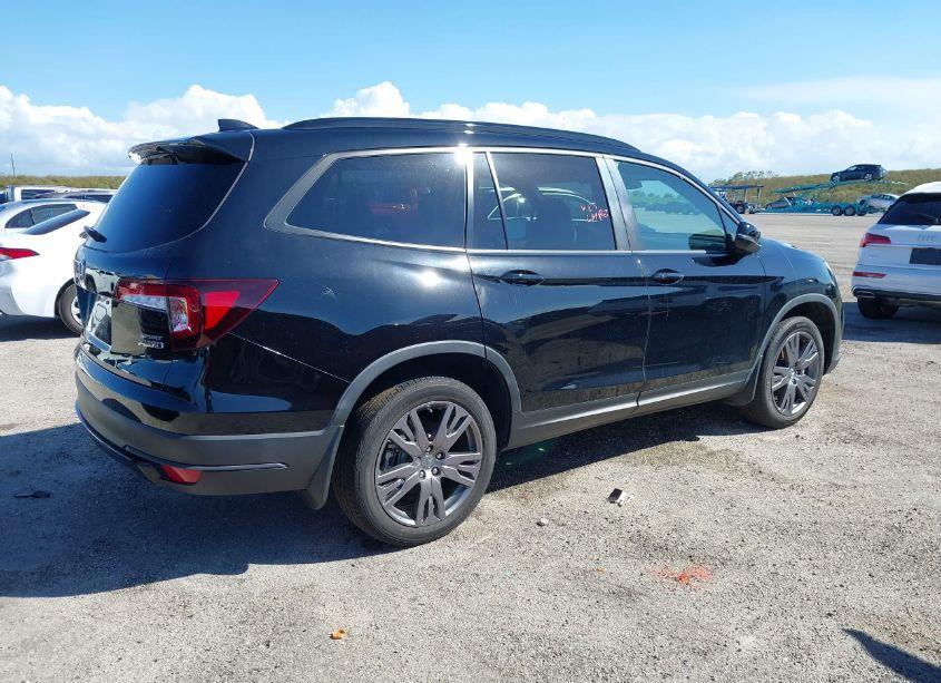 Photo 4 of 2022 Honda Pilot AWD SPORT (VIN 5FNYF6H3XNB053459)