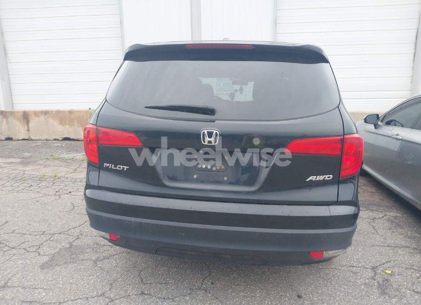 Photo 16 of 2016 Honda Pilot EX (VIN 5FNYF6H40GB015282)