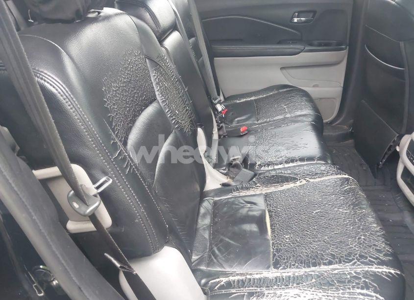 Photo 8 of 2016 Honda Pilot EX (VIN 5FNYF6H40GB015282)