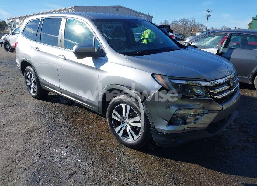 2017 Honda Pilot EX (VIN 5FNYF6H43HB105219) main photo