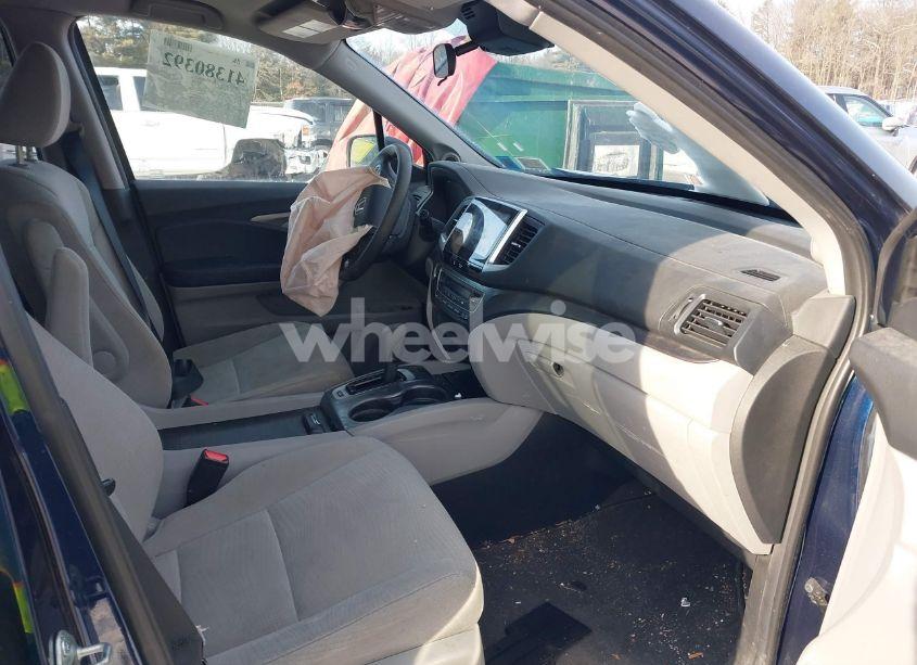 Photo 5 of 2018 Honda Pilot EX (VIN 5FNYF6H43JB014845)