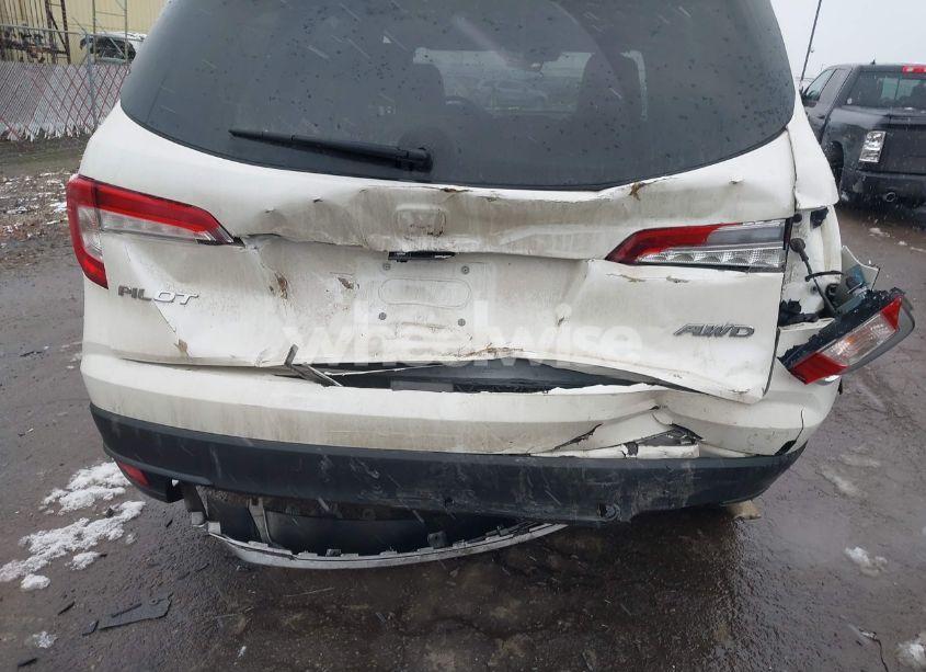 Photo 6 of 2019 Honda Pilot EX-L (VIN 5FNYF6H48KB041864)