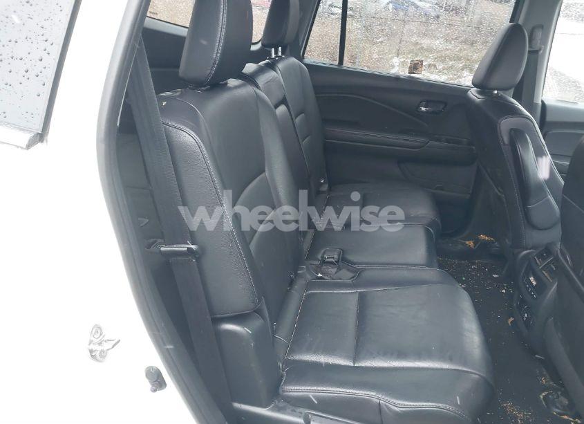 Photo 8 of 2019 Honda Pilot EX-L (VIN 5FNYF6H48KB041864)