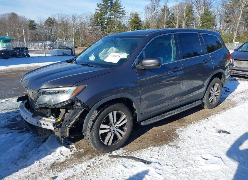 Photo 2 of 2016 Honda Pilot EX-L (VIN 5FNYF6H50GB004274)