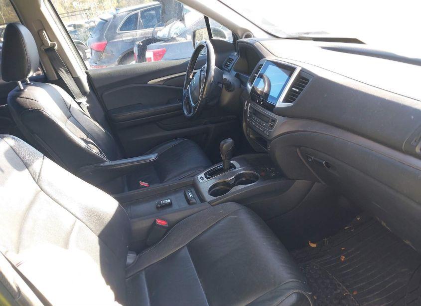 Photo 5 of 2016 Honda Pilot EX-L (VIN 5FNYF6H50GB004274)