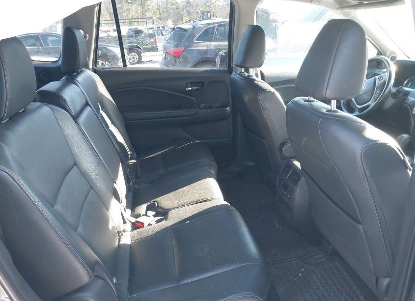 Photo 8 of 2016 Honda Pilot EX-L (VIN 5FNYF6H50GB004274)