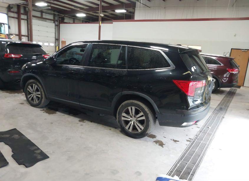 Photo 3 of 2016 Honda Pilot EX-L (VIN 5FNYF6H50GB082425)