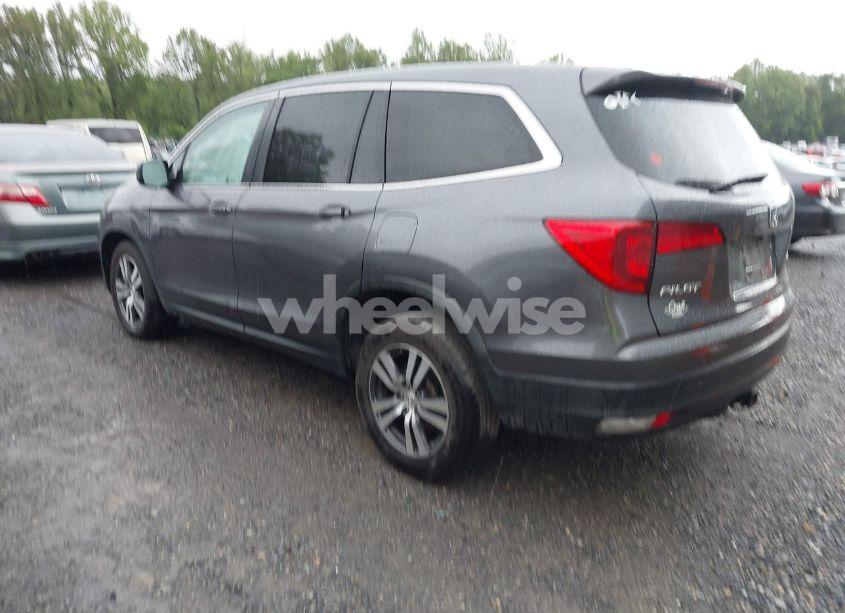 Photo 3 of 2016 Honda Pilot EX-L (VIN 5FNYF6H50GB105282)