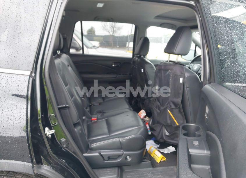 Photo 8 of 2017 Honda Pilot EX-L (VIN 5FNYF6H50HB018452)