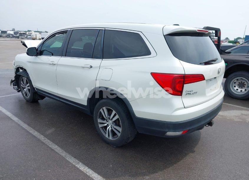 Photo 3 of 2017 Honda Pilot EX-L (VIN 5FNYF6H50HB021772)