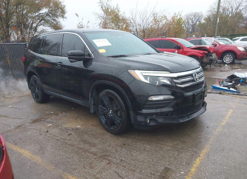 2017 Honda Pilot EX-L (VIN 5FNYF6H50HB095533) main photo