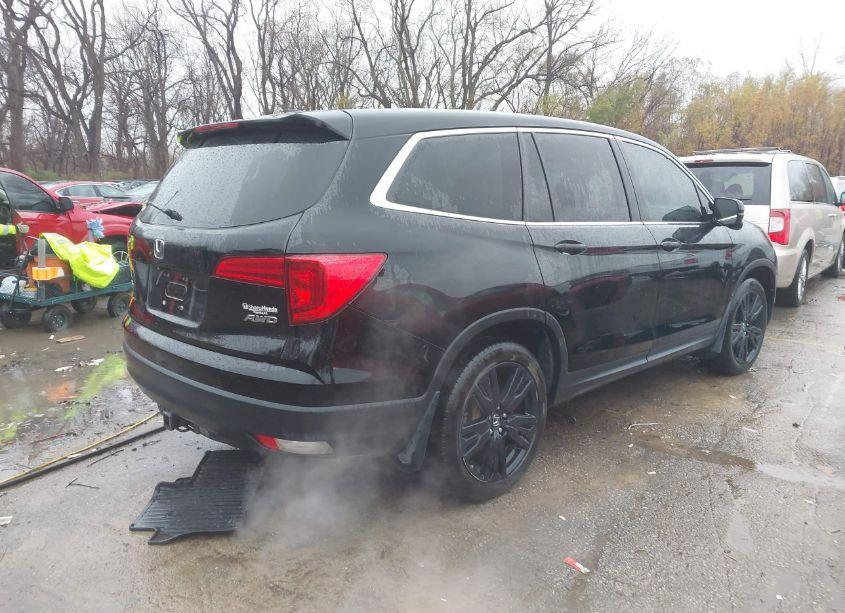 Photo 4 of 2017 Honda Pilot EX-L (VIN 5FNYF6H50HB095533)