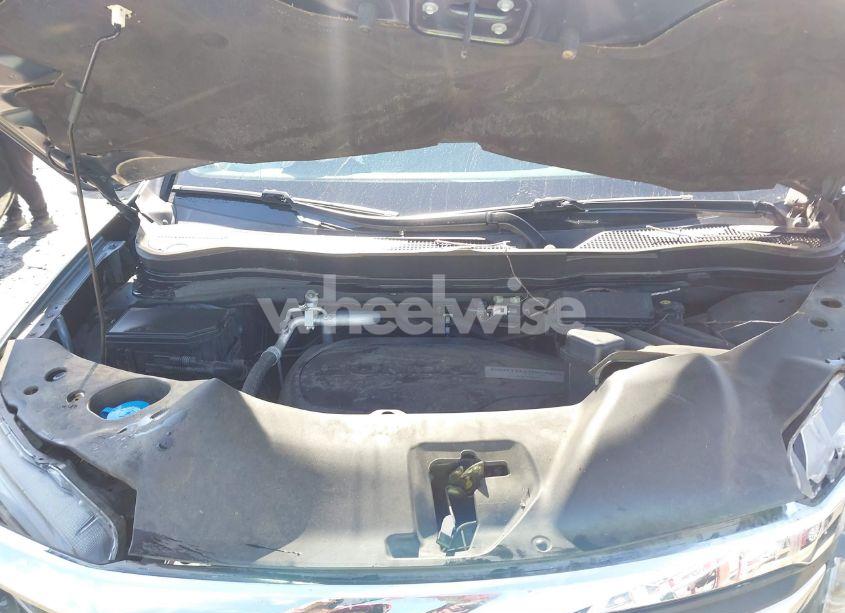 Photo 10 of 2018 Honda Pilot EX-L (VIN 5FNYF6H50JB025276)