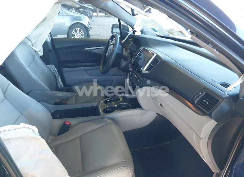 Photo 5 of 2018 Honda Pilot EX-L (VIN 5FNYF6H50JB031191)