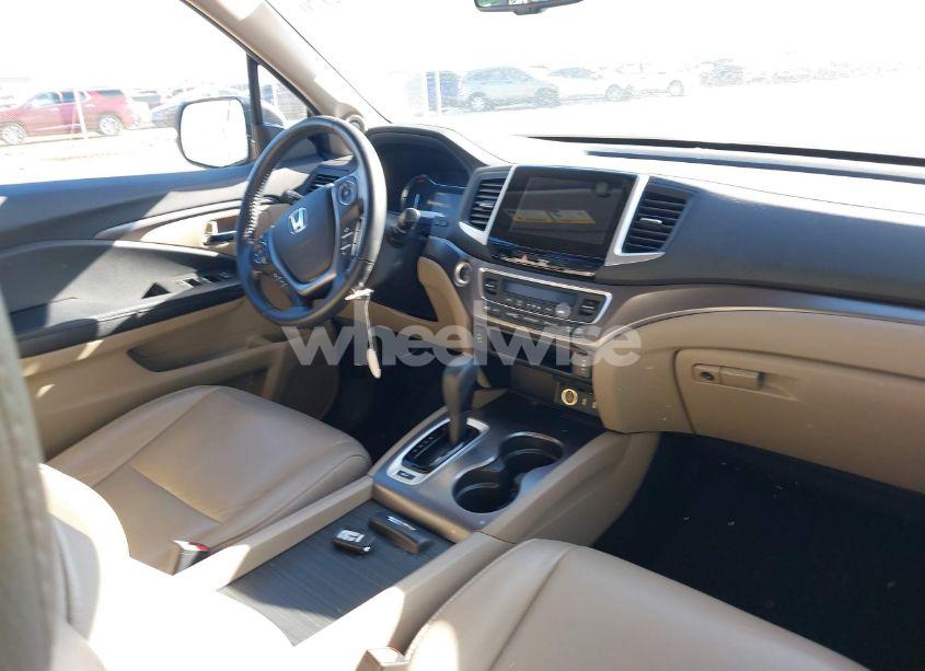 Photo 5 of 2018 Honda Pilot EX-L (VIN 5FNYF6H50JB049819)