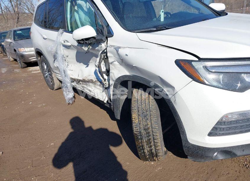 Photo 6 of 2018 Honda Pilot EX-L (VIN 5FNYF6H50JB049819)