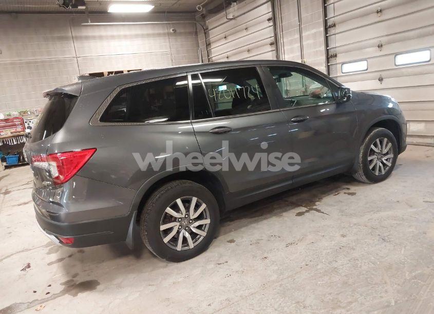 Photo 4 of 2019 Honda Pilot EX-L (VIN 5FNYF6H50KB035548)