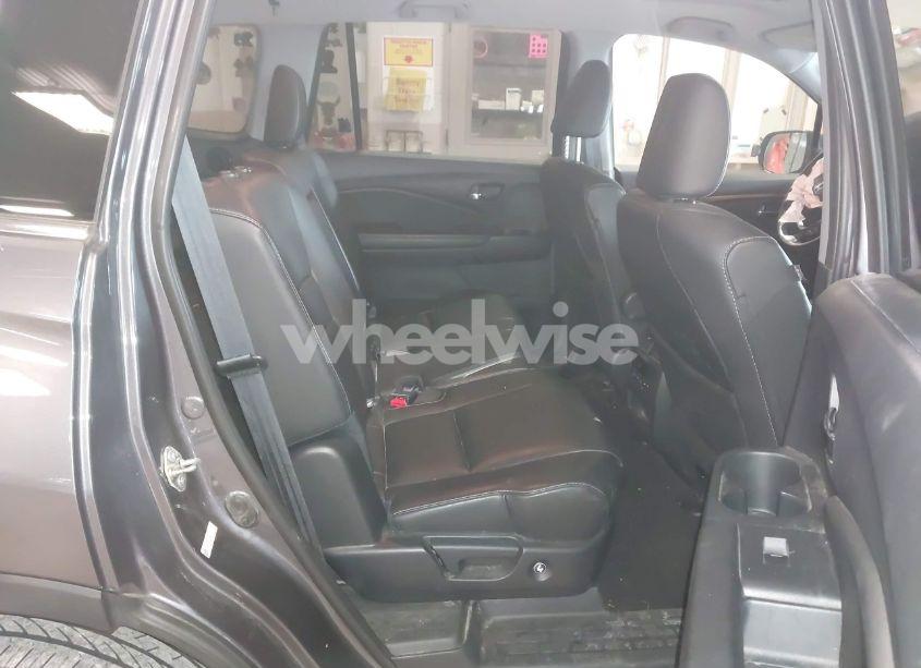 Photo 8 of 2016 Honda Pilot EX-L (VIN 5FNYF6H51GB097323)