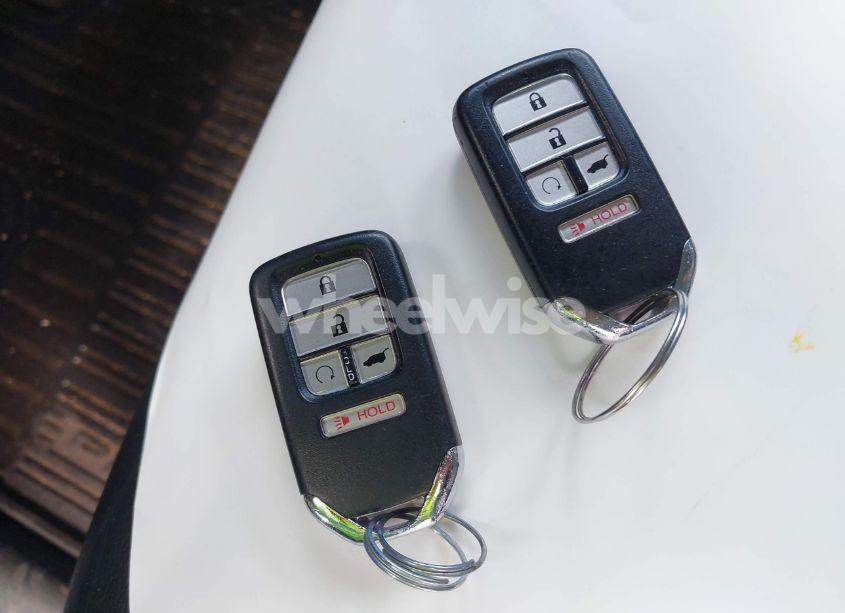 Photo 11 of 2016 Honda Pilot EX-L (VIN 5FNYF6H51GB097337)