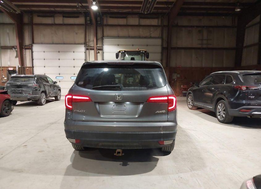 Photo 17 of 2016 Honda Pilot EX-L (VIN 5FNYF6H51GB103850)