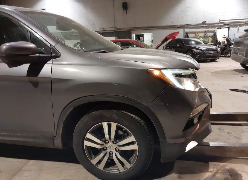 Photo 19 of 2016 Honda Pilot EX-L (VIN 5FNYF6H51GB103850)