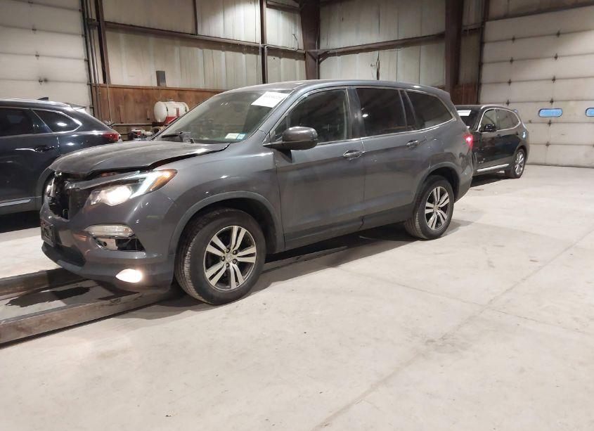 Photo 2 of 2016 Honda Pilot EX-L (VIN 5FNYF6H51GB103850)
