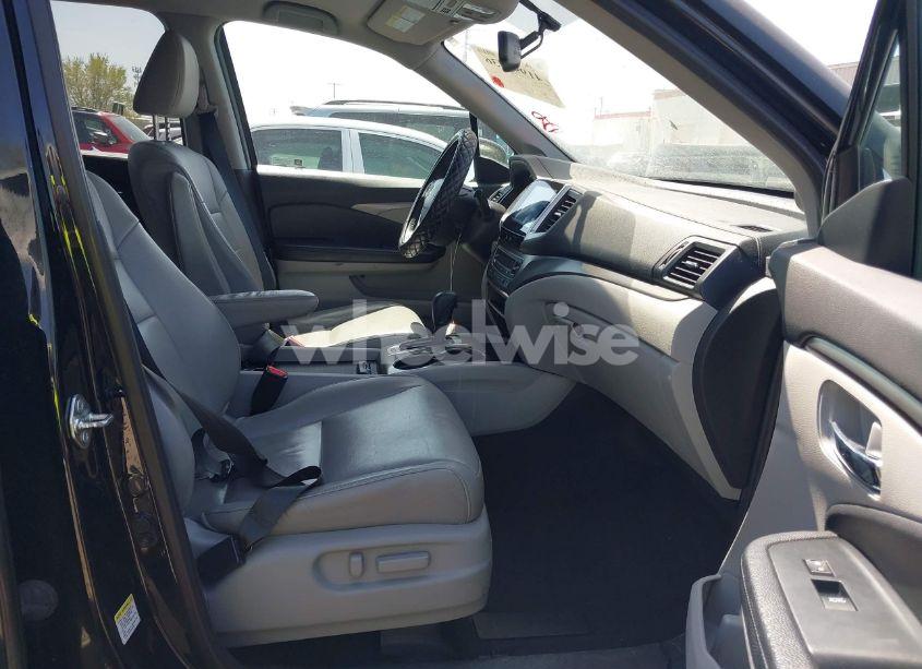 Photo 5 of 2016 Honda Pilot EX-L (VIN 5FNYF6H51GB125217)