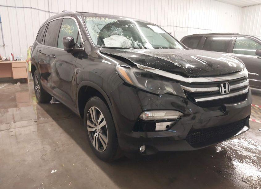 2017 Honda Pilot EX-L (VIN 5FNYF6H51HB032859) main photo