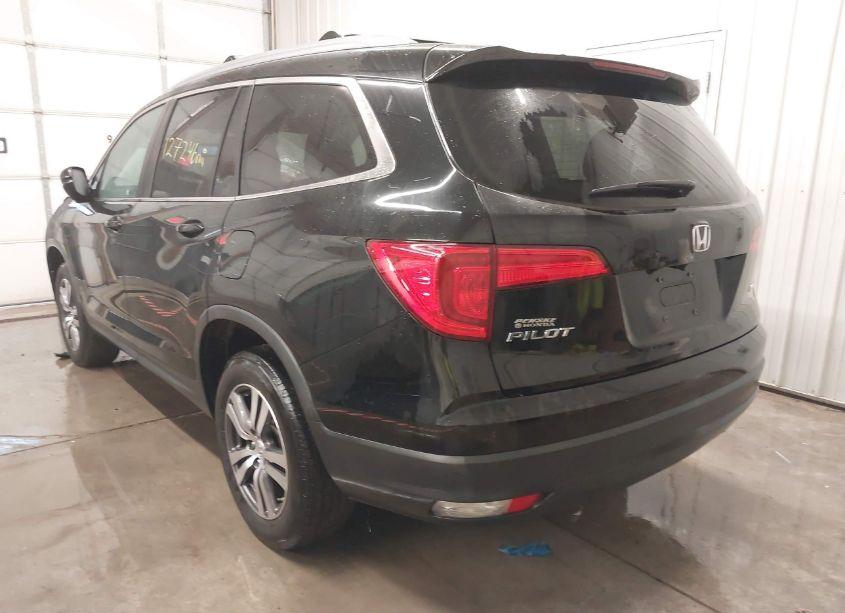 Photo 3 of 2017 Honda Pilot EX-L (VIN 5FNYF6H51HB032859)