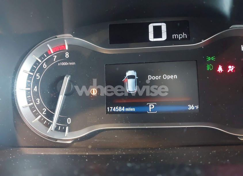 Photo 7 of 2018 Honda Pilot EX-L (VIN 5FNYF6H51JB029417)