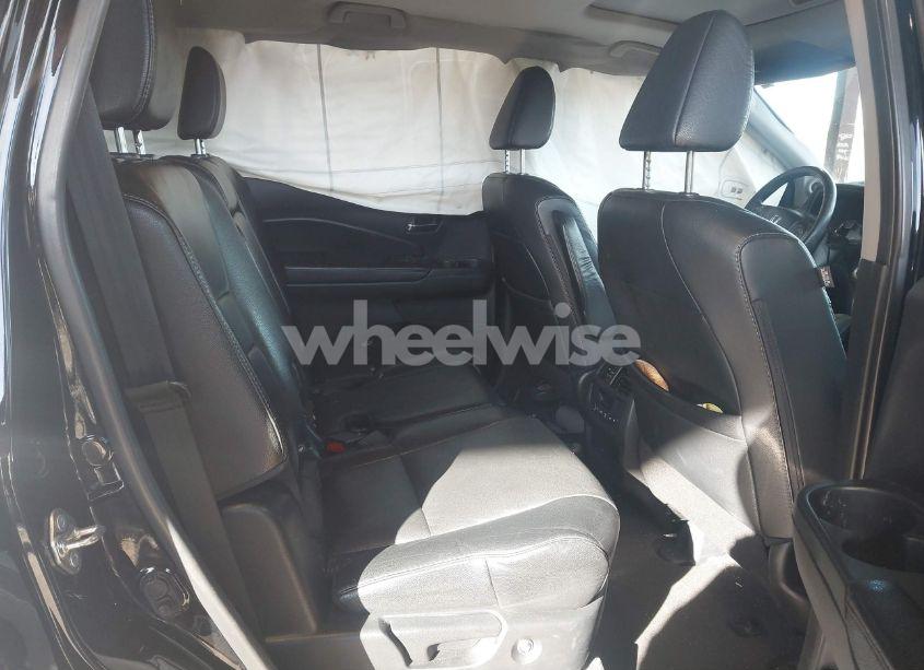 Photo 8 of 2018 Honda Pilot EX-L (VIN 5FNYF6H51JB029417)