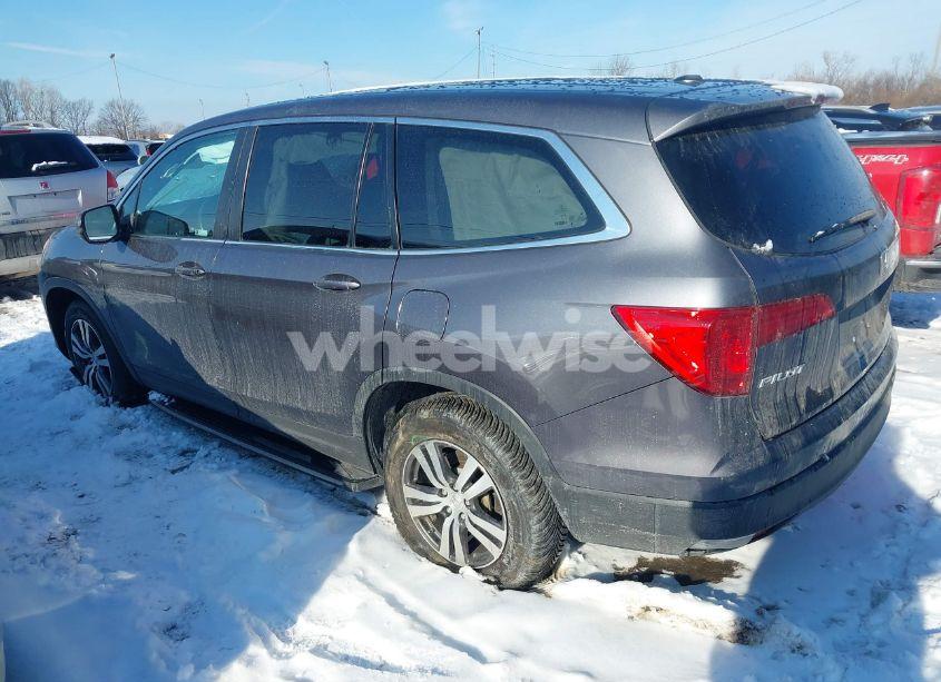 Photo 3 of 2018 Honda Pilot EX-L (VIN 5FNYF6H51JB040191)