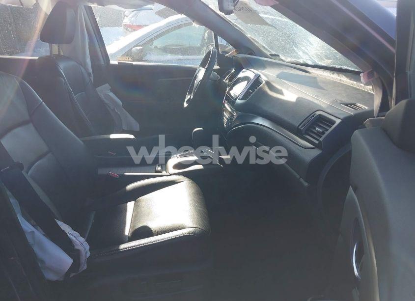 Photo 5 of 2018 Honda Pilot EX-L (VIN 5FNYF6H51JB040191)