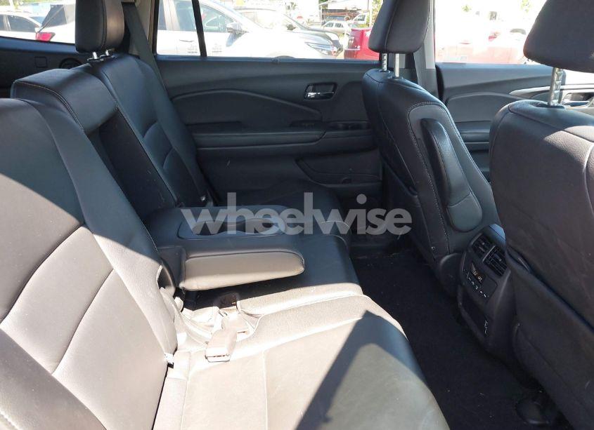 Photo 8 of 2019 Honda Pilot EX-L (VIN 5FNYF6H51KB025076)